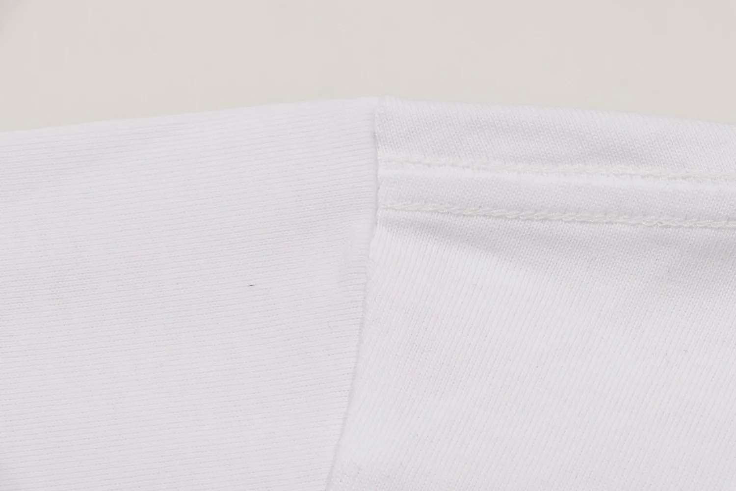MON 24ss T OS 280 Versatile : White Black Size XS-L